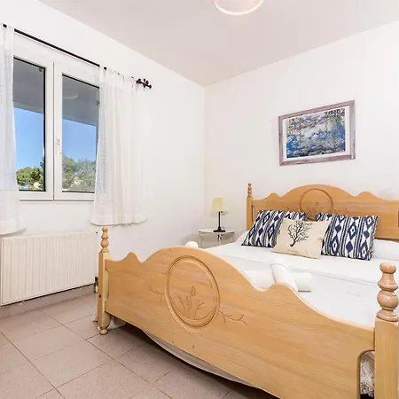 Green Park Apartment *